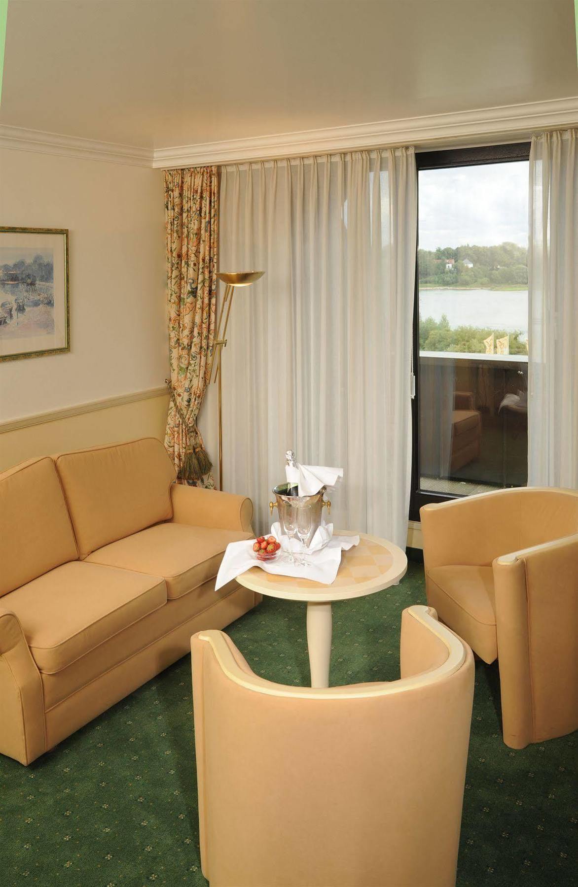Dormero Hotel Меербуш Екстериор снимка